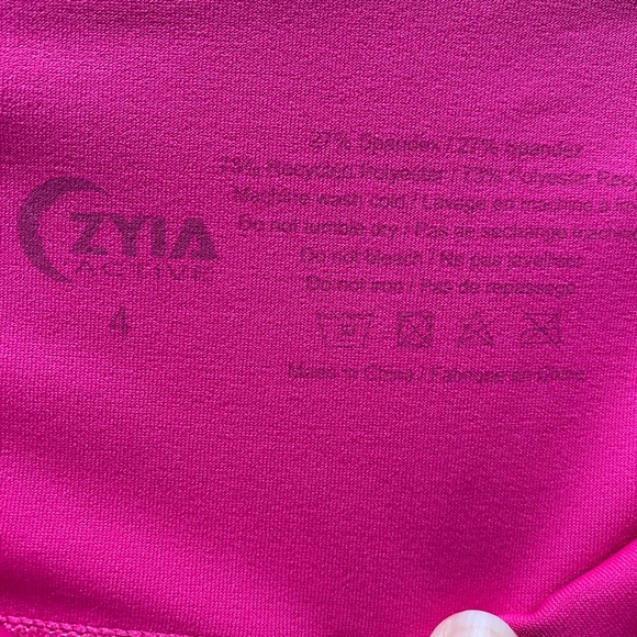Zyia Active Women’s Party Pink Light n Tight Hi-Rise Capri Leggings Size 4 - Picture 4 of 5